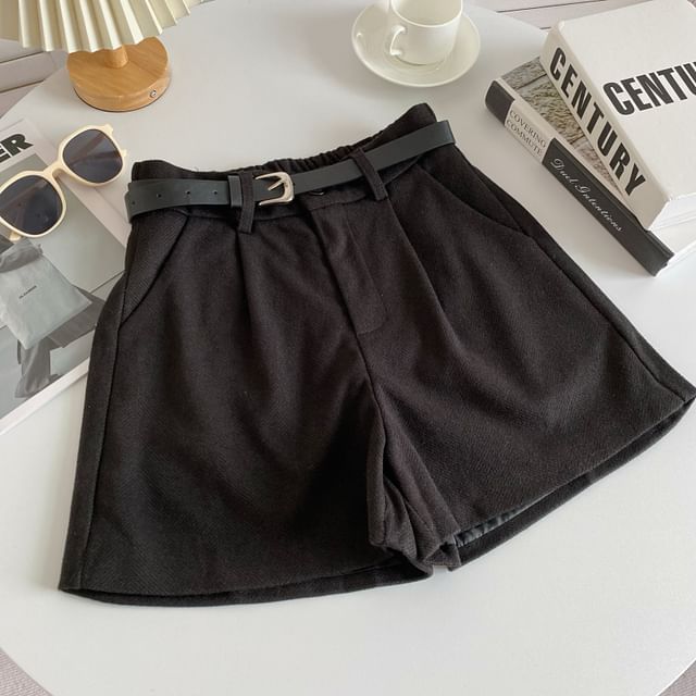 Set: High Waist Plain Shorts + Faux Leather Belt mySite