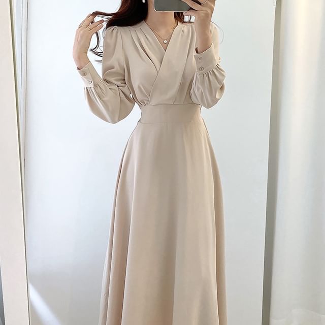 Long-Sleeve V-Neck Plain Midi A-Line Dress SpreePicky