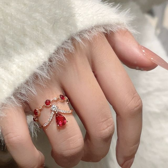 Gemstone Ring mySite