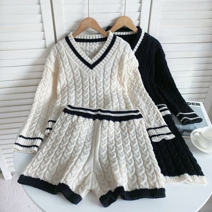 Set: V-Neck Contrast Trim Cable Knit Sweater + High Waist Wide Leg Shorts mySite