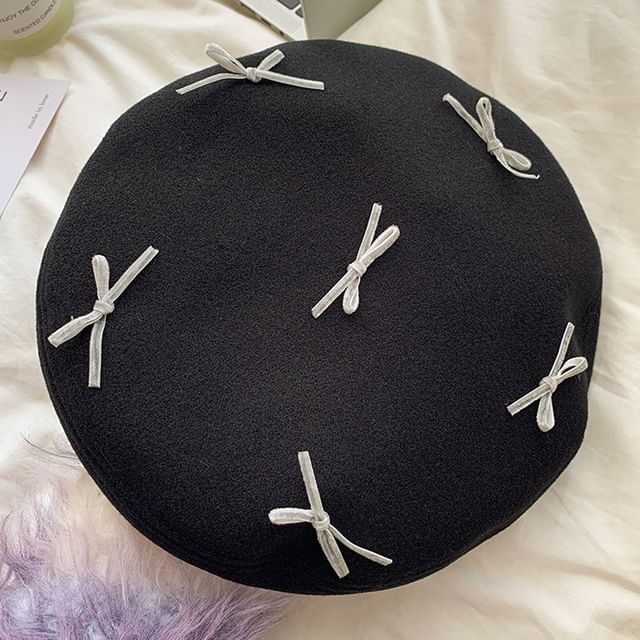 Bow Accent Beret SpreePicky