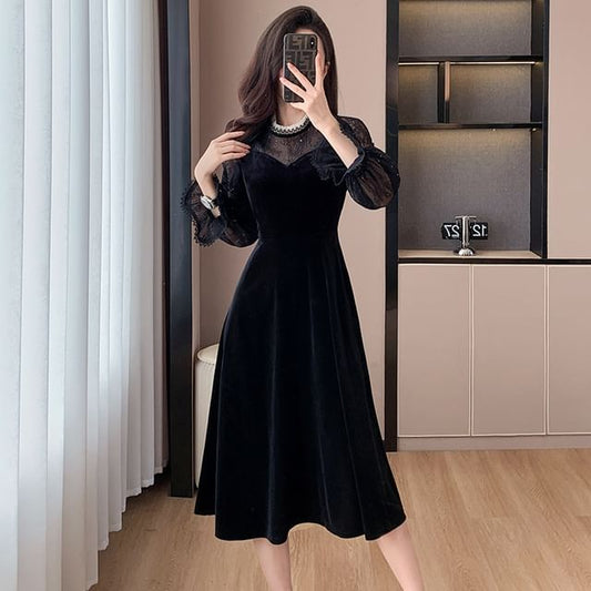 Long-Sleeve Crew Neck Lace Trim Velvet Midi A-Line Dress SpreePicky