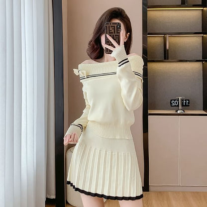 Set: Off Shoulder Striped Sweater + Mid Rise Plain Mini Pleated Skirt SpreePicky