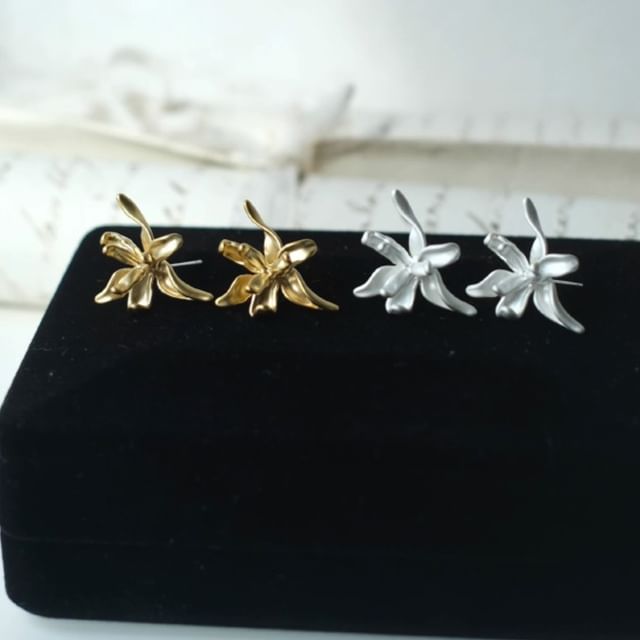 Floral Alloy Stud Earring SpreePicky