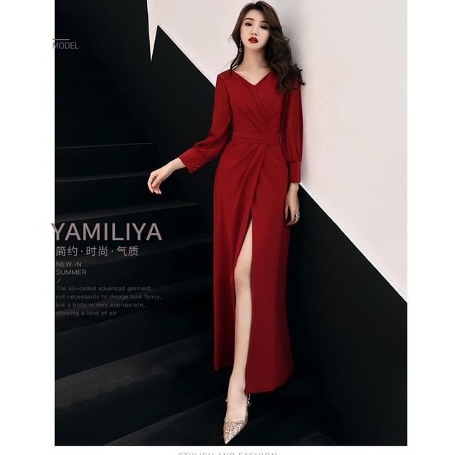 Long-Sleeve V-Neck Plain Ruched Slit Maxi Sheath Dress SpreePicky