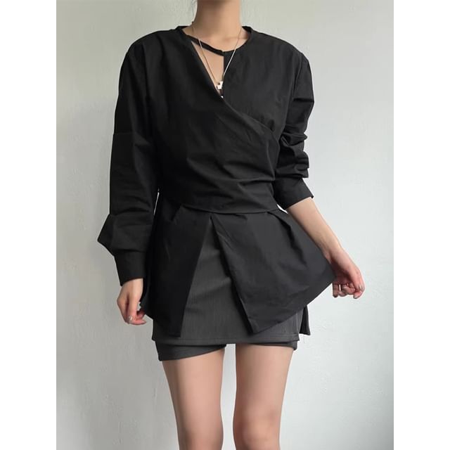 Long-Sleeve Round Neck Plain Cutout Slit Blouse SpreePicky