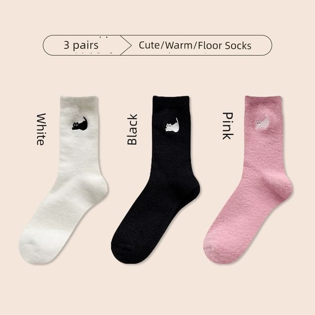 Cat Embroidered Fleece Short Socks / Set SpreePicky