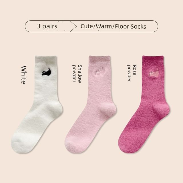 Cat Embroidered Fleece Short Socks / Set SpreePicky