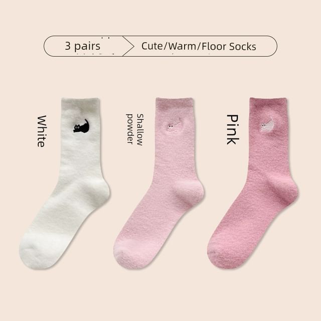 Cat Embroidered Fleece Short Socks / Set SpreePicky