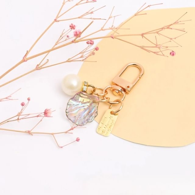 Faux Pearl Shell Acrylic Bag Charm Keyring SpreePicky