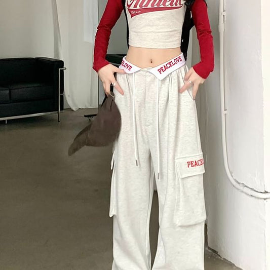 Long-Sleeve Crew Neck Lettering Raglan Crop Slim Fit T-Shirt / High Waist Wide Leg Cargo Sweatpants SpreePicky