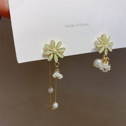 Floral Faux Pearl Asymmetrical Alloy Dangle Earring SpreePicky