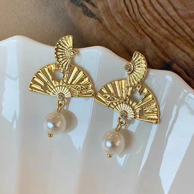 Mini Hand Fan Faux Pearl Alloy Dangle Earring SpreePicky