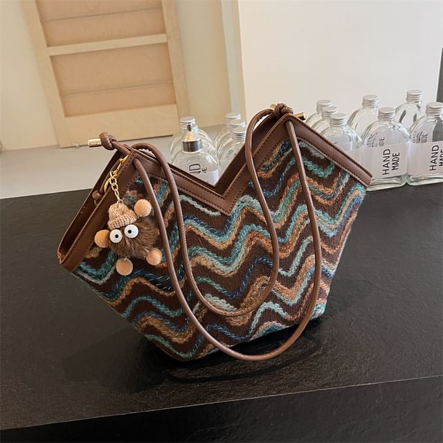 Wavy Striped Tote Bag / Bag Charm / Set SpreePicky