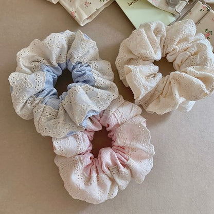 Eyelet Lace Scrunchie SpreePicky