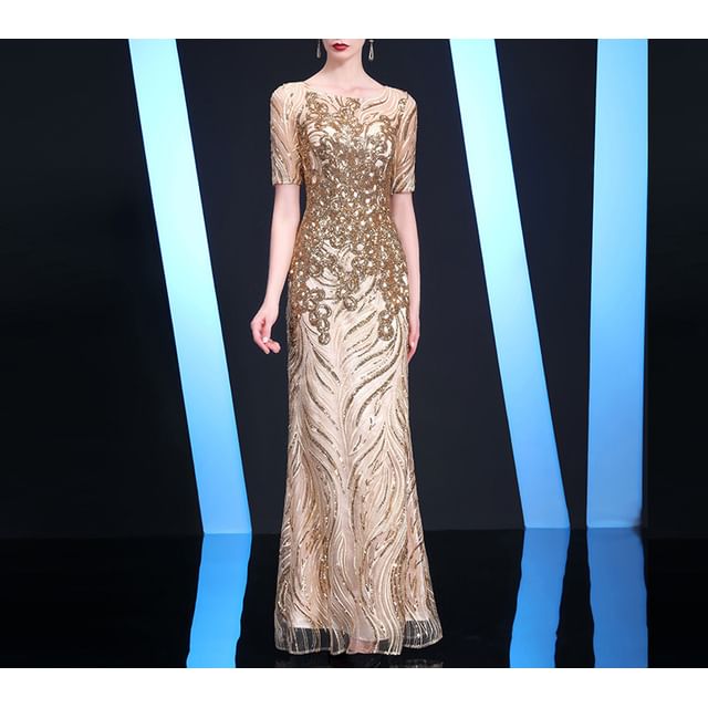 Short-Sleeve Round Neck Patterned Sequin Trumpet Evening Gown SpreePicky