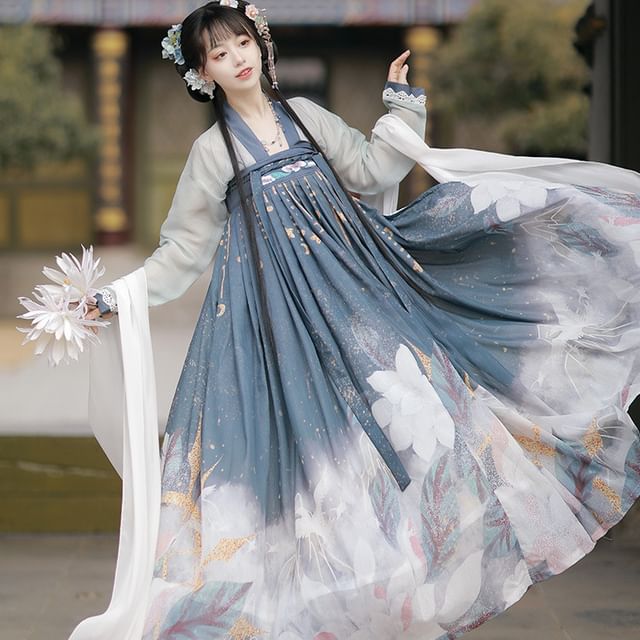 Floral Traditional Chinese Costume Set SpreePicky