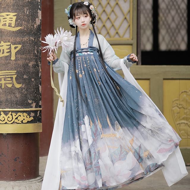 Floral Traditional Chinese Costume Set SpreePicky