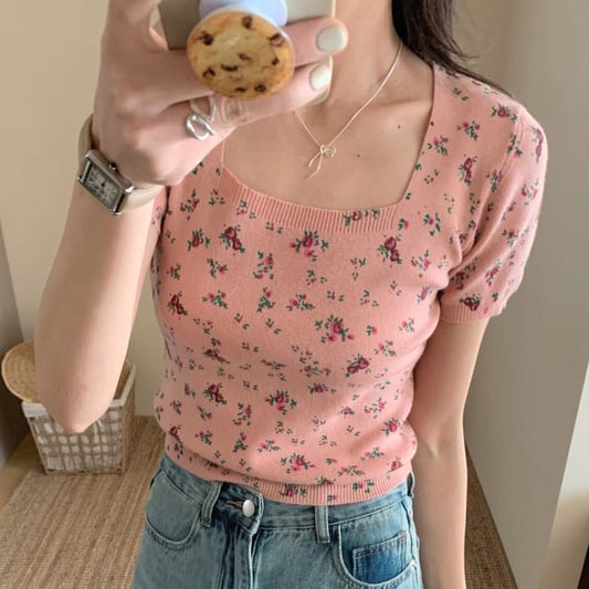 Short-Sleeve Square Neck Floral Tee mySite