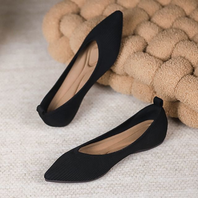 Plain Pointed Fabric Flats mySite