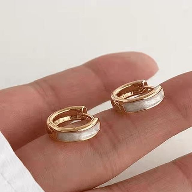 Glaze Alloy Huggie Earring mySite