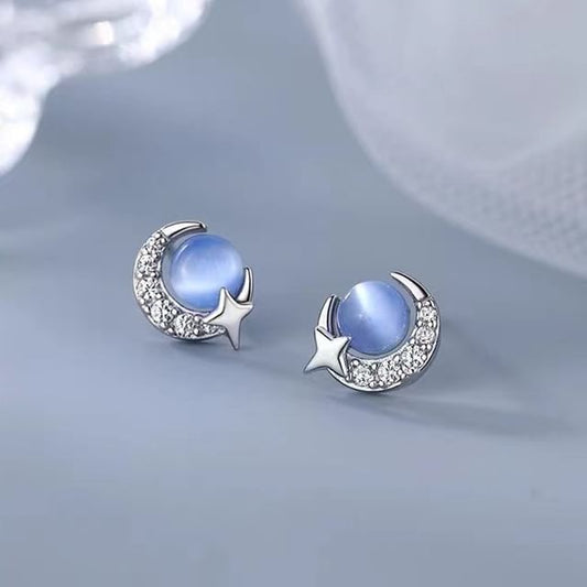 Moon Studded Earring SpreePicky