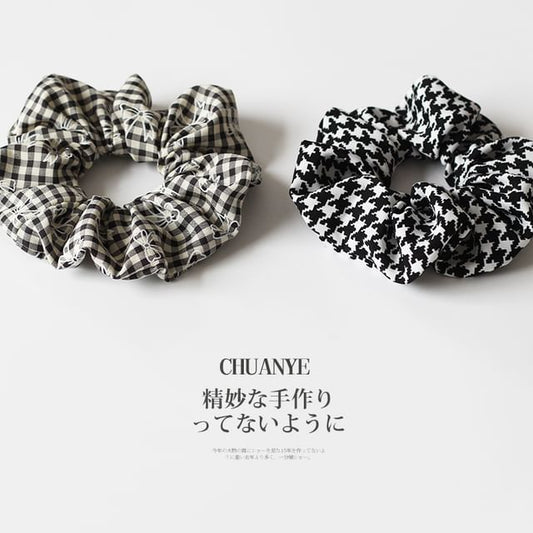 Bow / Houndstooth Print Fabric Scrunchie SpreePicky