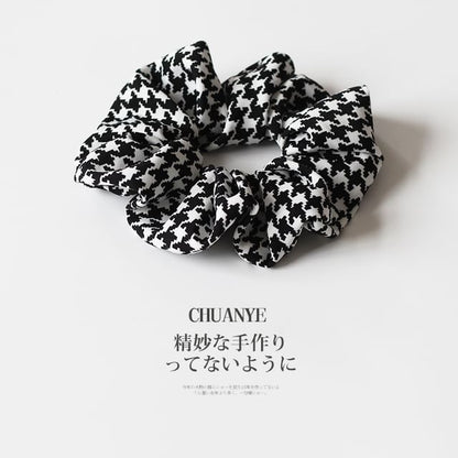 Bow / Houndstooth Print Fabric Scrunchie SpreePicky