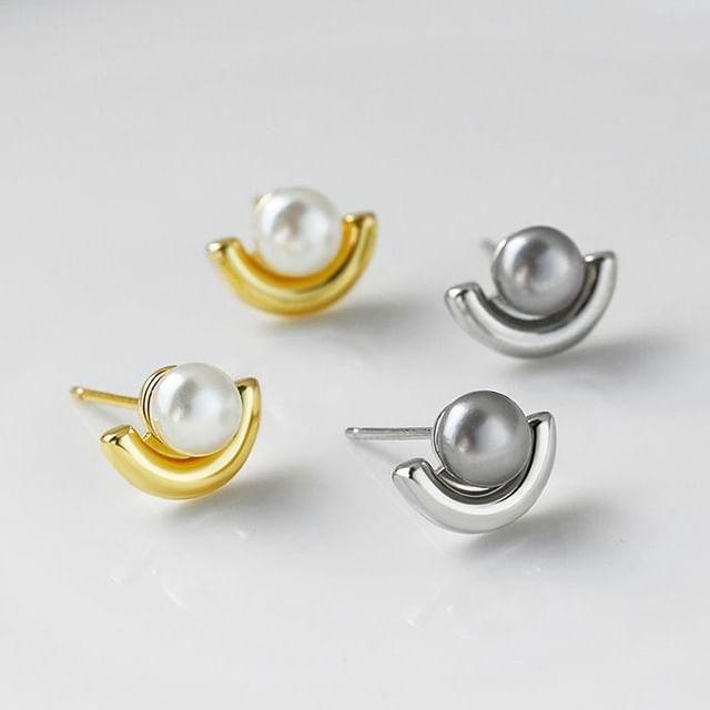 Faux Pearl Ear Stud mySite