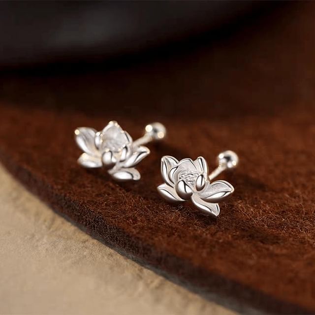 Floral Ear Stud mySite