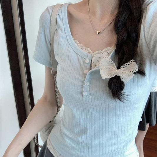 Short Sleeve Scoop Neck Mock Two-Piece Floral Print Panel Lace Trim Slim Fit T-Shirt mySite