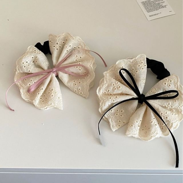 Bow Lace Scrunchie SpreePicky