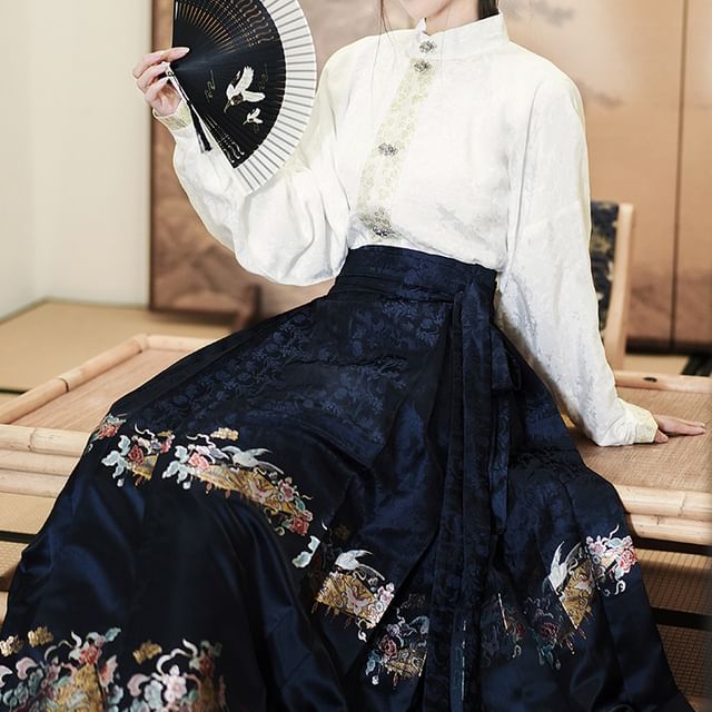 Long-Sleeve Plain Hanfu Top / High Waist Floral Maxi Ma Mian Skirt / Set SpreePicky