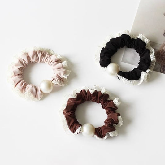 Lace-Trim Pearl Scrunchie SpreePicky