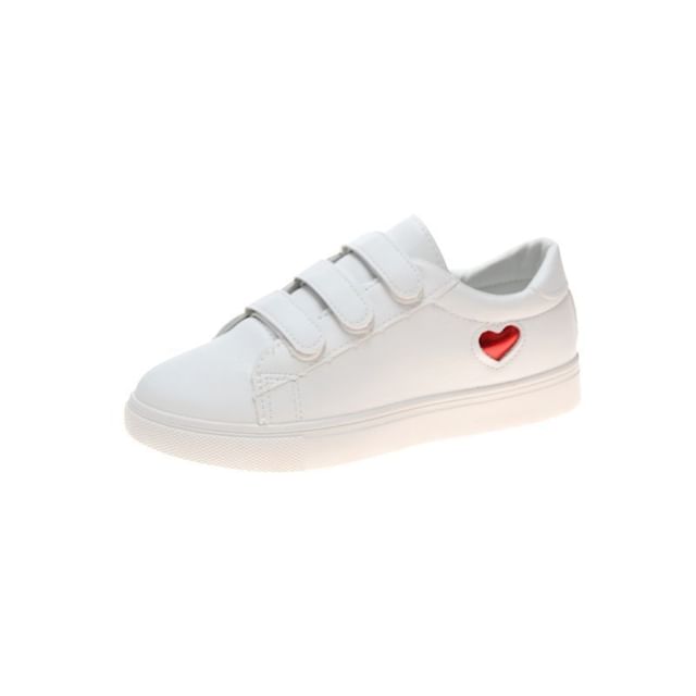 Casual Sneakers With Heart-Shaped Decor SpreePicky