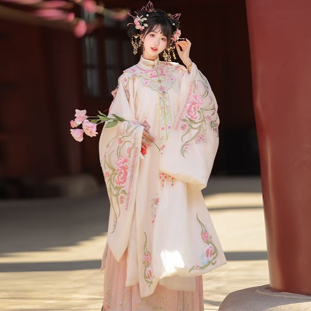 Set: Floral Embroidered Hanfu Long Blouse + Maxi Skirt + Scarf SpreePicky