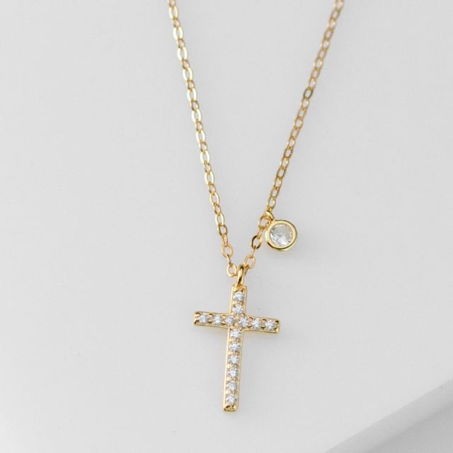 Rhinestone Cross Necklace SpreePicky