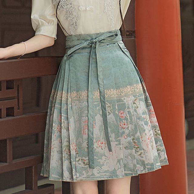 Traditional Chinese Elbow-Sleeve V-Neck Floral Embroidered Sequin Frog Buttoned Blouse / High Rise Print Mini Ma Mian Skirt / Set SpreePicky