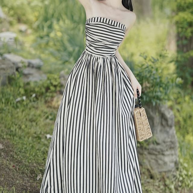 Set: Tie Shoulder Striped Ruched Maxi A SpreePicky