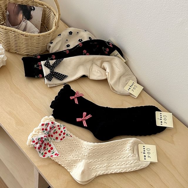 Patterned / Bow Accent Socks SpreePicky