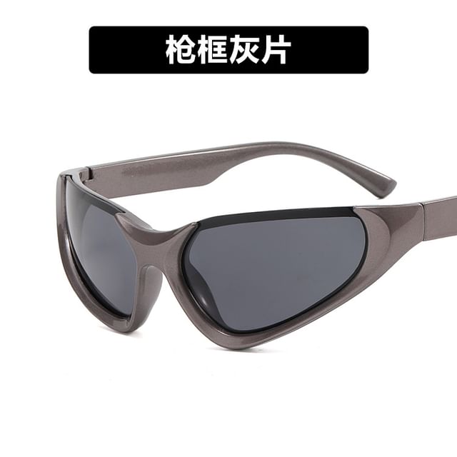 Y3K Futuristic Cat Eye Sunglasses SpreePicky