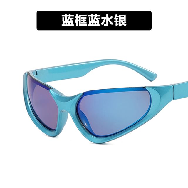 Y3K Futuristic Cat Eye Sunglasses SpreePicky