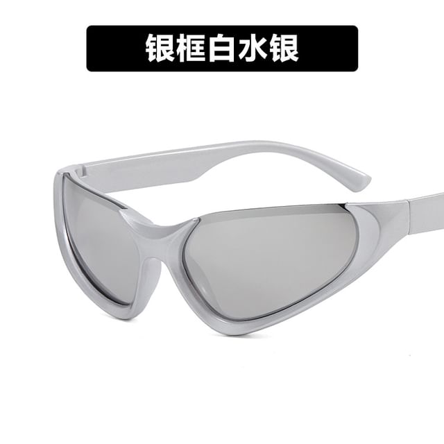 Y3K Futuristic Cat Eye Sunglasses SpreePicky