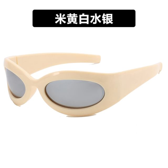 Thick Rimmed Oval Sunglasses SpreePicky