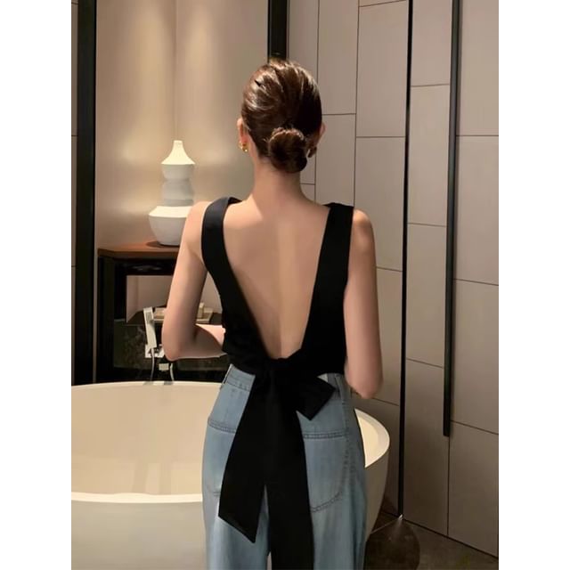 Sleeveless Open Back Plain Crop Top SpreePicky