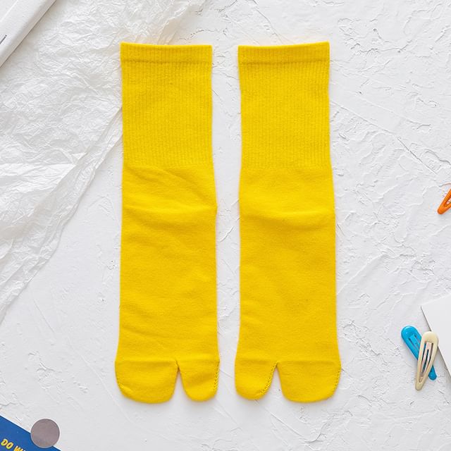 Plain Ribbed Split-Toe Socks SpreePicky