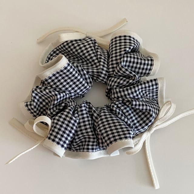 Bow Accent Gingham Scrunchie SpreePicky