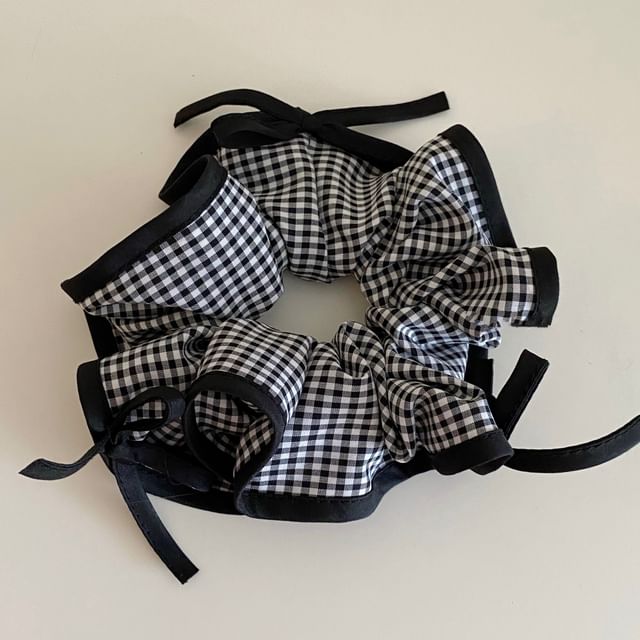 Bow Accent Gingham Scrunchie SpreePicky