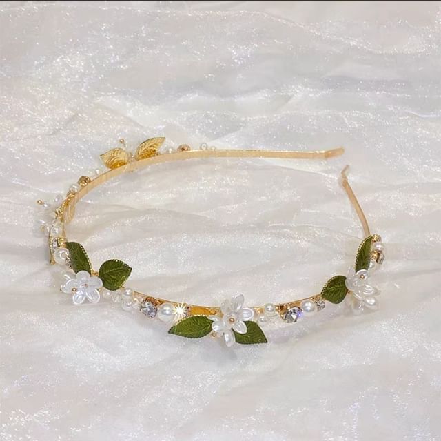 Faux Pearl Floral Headband SpreePicky