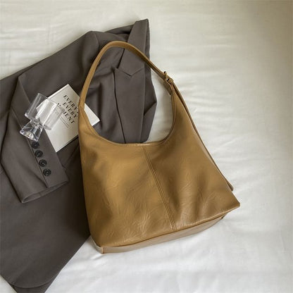 Set: Faux Leather Shoulder Bag + Pouch SpreePicky